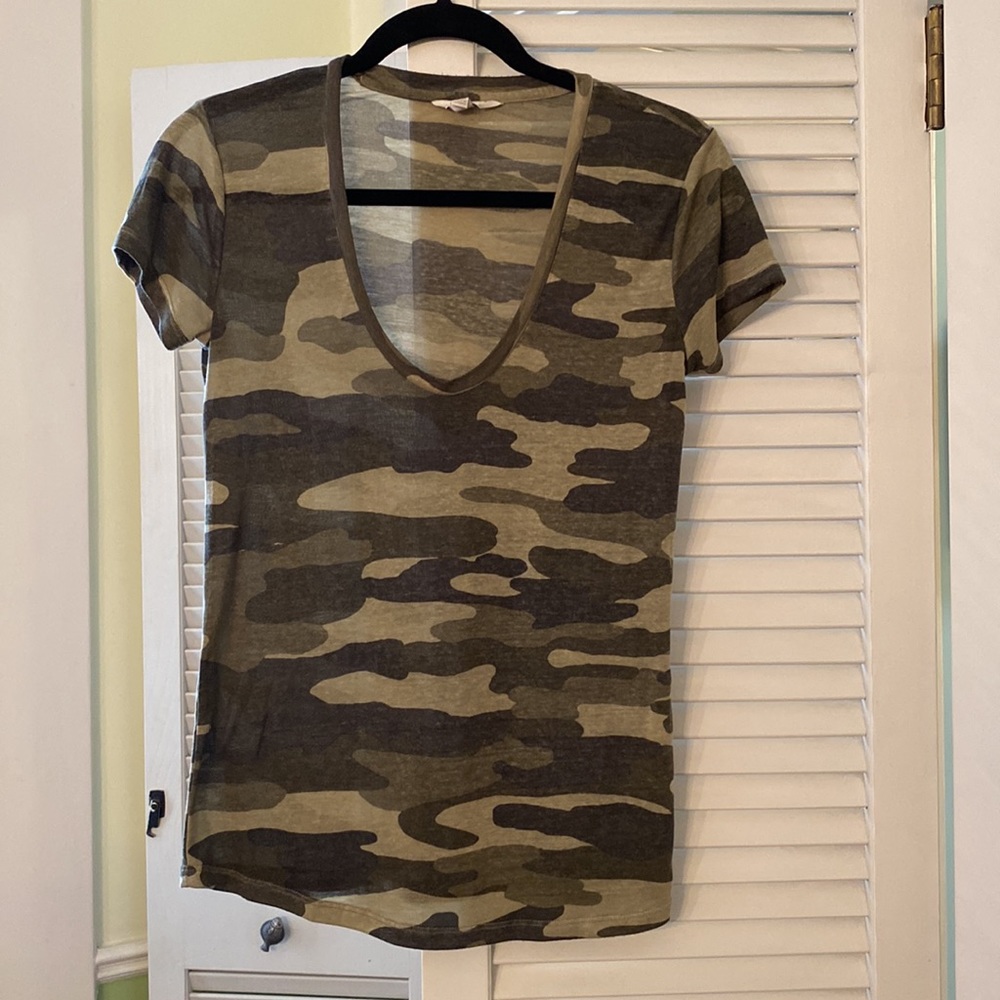 Lucky Brand Green Gray Vintage Short Sleeve Camouflage Camo Tee Shirt Size XS